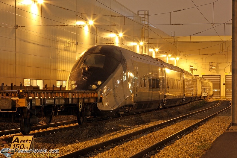 Alstom_AGV-Pegase_2008-10-05_2_VSLV.jpg