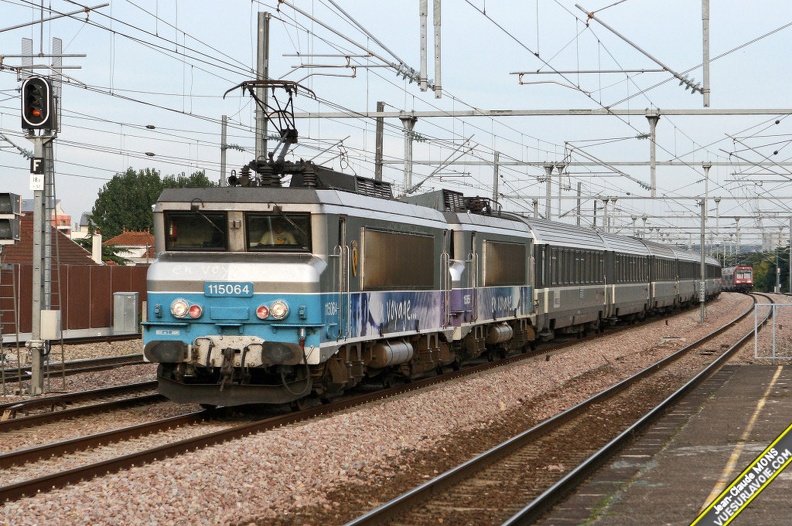 SNCF_15064-15055_2007-09-21_Chelles-77_VSLV.jpg