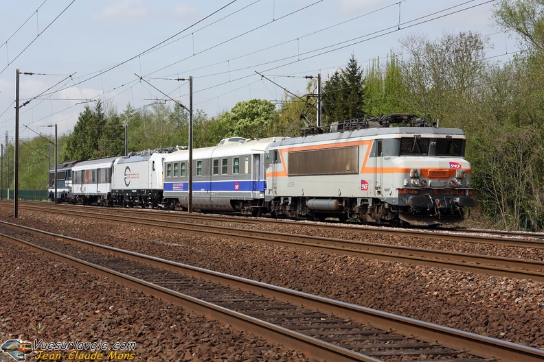 SNCF_22379-Traxx-68523_2008-04-25_Pomponne-77_VSLV.jpg
