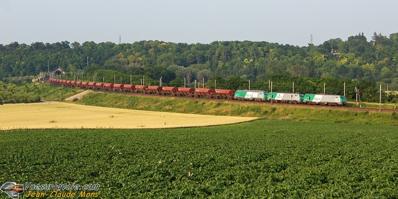 SNCF_27000-UM_2009-07-01_Chalifert-77_VSLV.jpg