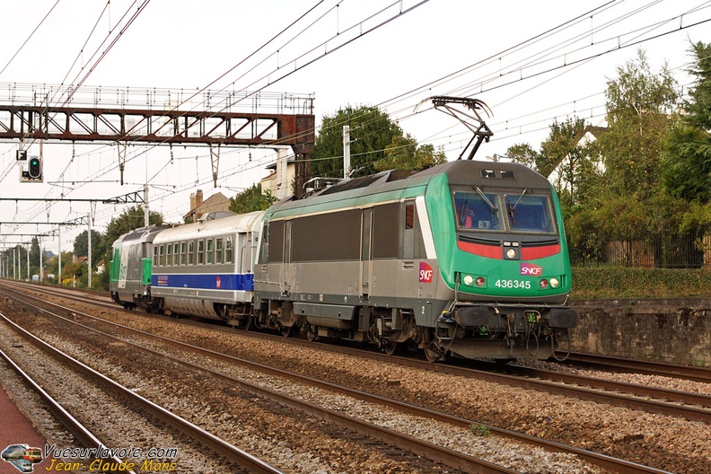 SNCF_36345_2009-09-18_Saint-Michel-sur-Orge-91_VSLV.jpg