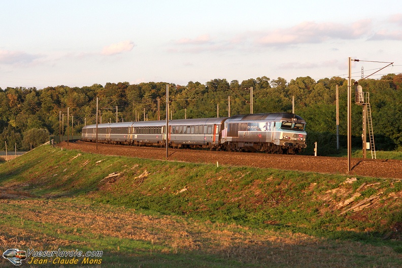 SNCF_72148_2008-09-10_Chalifert-77_VSLV.jpg