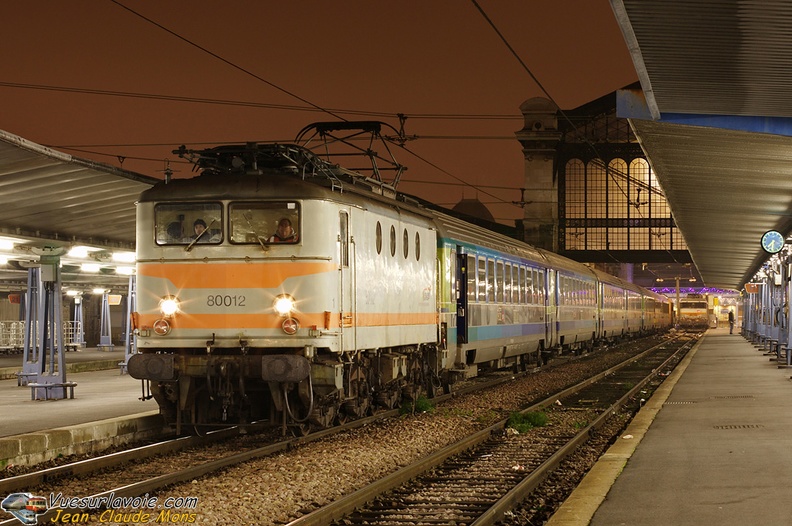 SNCF_80012_2008-12-16_Paris-Austerlitz_VSLV.jpg