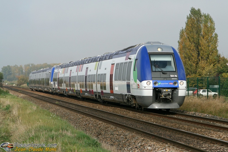 SNCF_B82551-552-UM_2008-10-11_Presles-77_VSLV.jpg