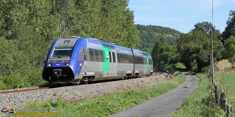 SNCF_X72541-542_2009-08-04_Strenquels-46_VSLV.jpg