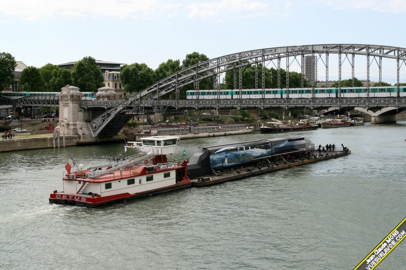 V150_Parade_2007-05-13_Paris-75_a_VSLV.jpg