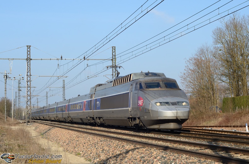 110320_DSC0101_SNCF_-_TGV_SE_01_-_Vonnas.jpg