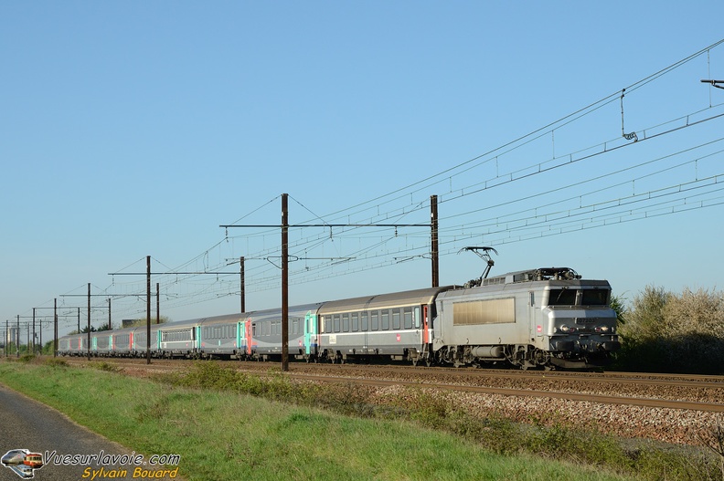 110407_DSC_0385_SNCF_-_BB_7203_-_Gondreville.jpg