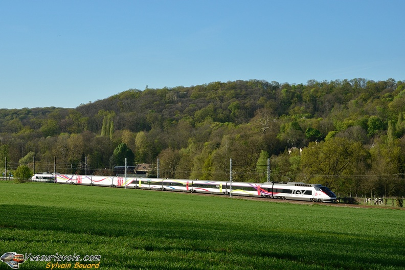 110407_DSC_0434_SNCF_-_TGV_SE_65_-_Vauboyen.jpg