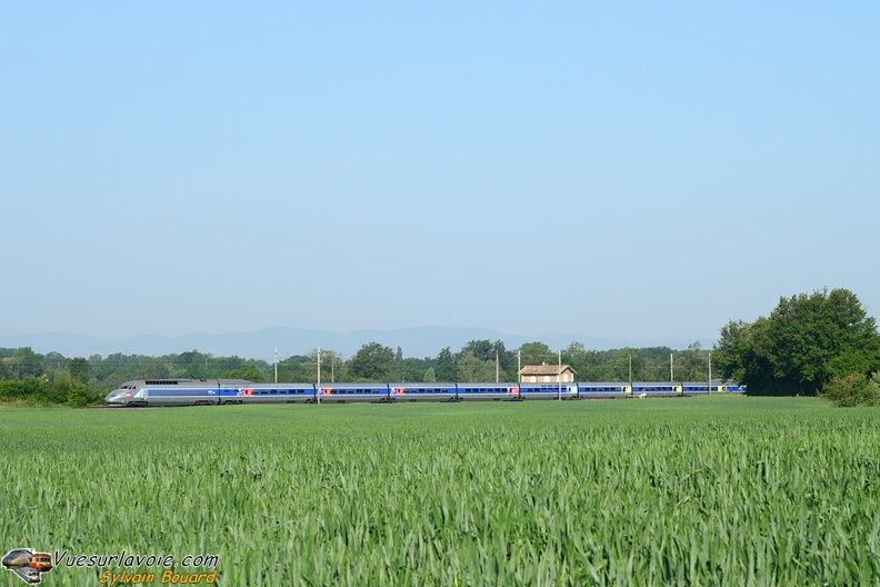 110502_DSC_0567_SNCF_-_TGV_Reseau_4500_-_Vonnas.jpg