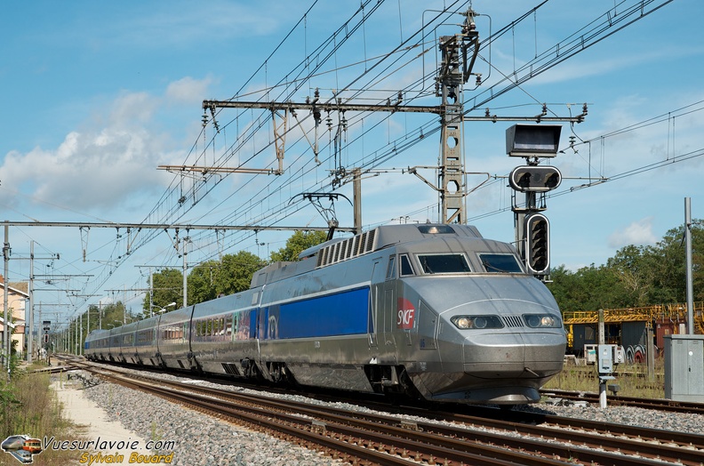 110809_DSC_1401_SNCF_-_TGV_Sud_Est_06_-_Pont_de_Veyle.jpg