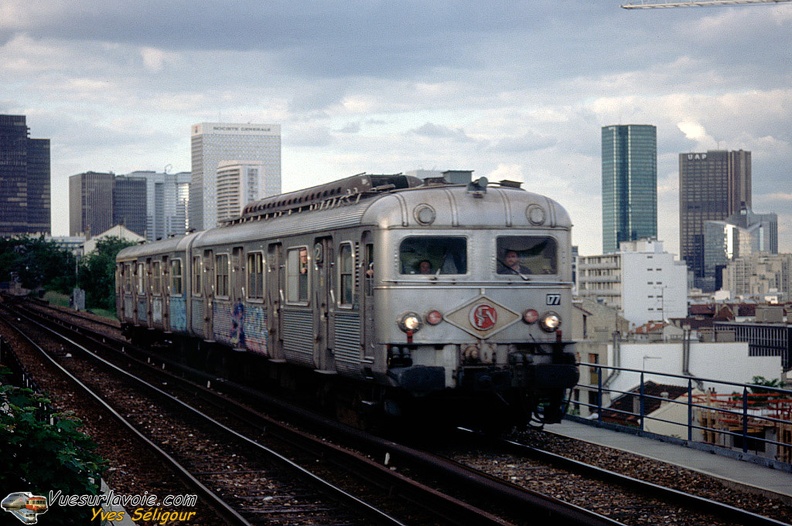 Z5100_3ieme_rail_018.jpg