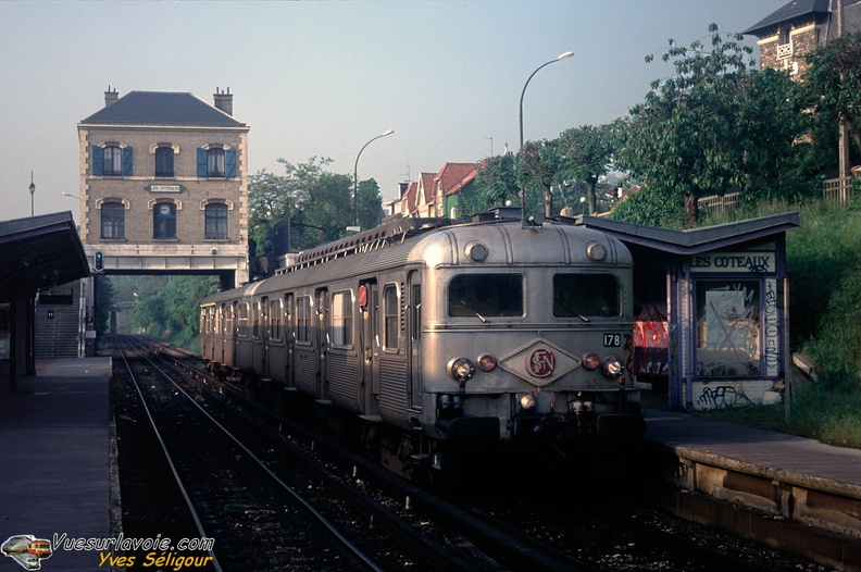 Z5100_3ieme_rail_043.jpg