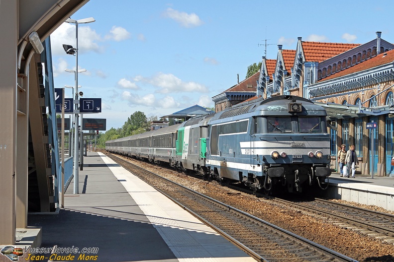 +SNCF_67523-67586-UM_2011-05-14_Abbeville-80_VSLV.jpg