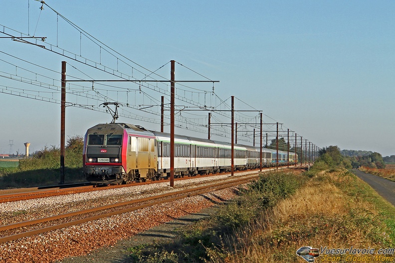 +SNCF_26046_2011-10-15_Arbouville-28_VSLV.jpg