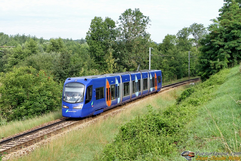+SNCF_U25500_2011-08-02_Villiers-sur-Morin-77_VSLV.jpg