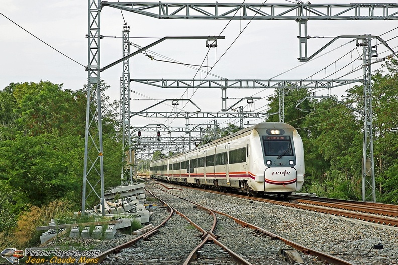 +Renfe_449-UM_2013-08-28_Sant-Miquel-de-Fluvia-Espagne_IDR.jpg