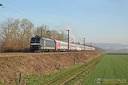 BR 185 557 MRCE et rame Moscou-Paris à Nogentel