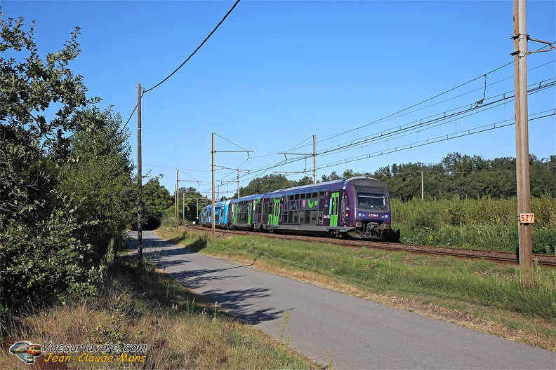 +SNCF_Z23564-24500_2021-09-11_Andancette-26_VSLV.jpg