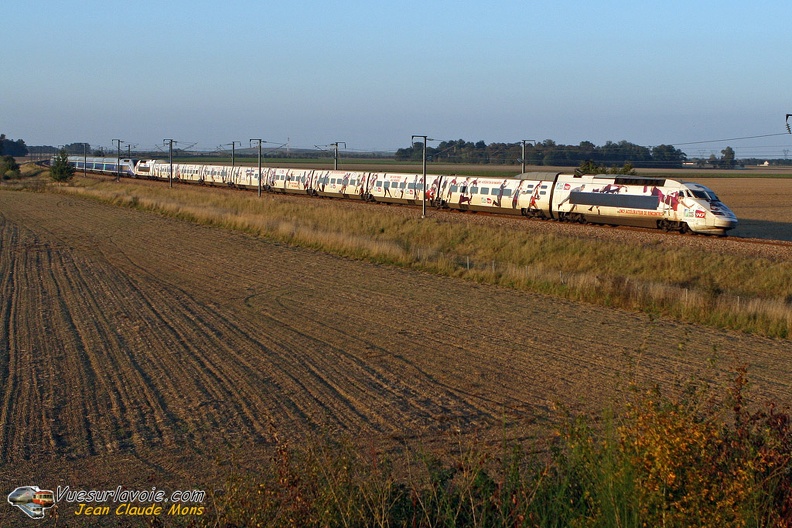 SNCF_TGV-Duplex-R-4521-Rugby-UM_2007-10-07_Champdeuil-77_VSLV.jpg