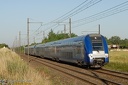 Z24605/06 et Z24541/42 (4663 visits) Passage près de l'ancien camp militaire de Leyment pour le TER 886805 reliant St Etienne à Ambé... Z24605/06 et Z24541/42