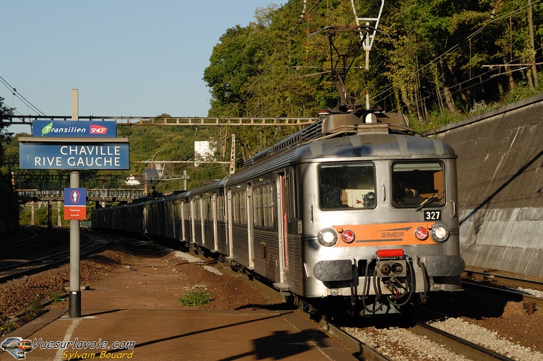 091014_DSC_1353_-_SNCF_-_Z_5327_-_Chaville_RG.jpg