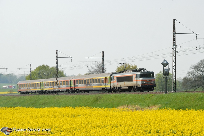 100421_DSC_1755_SNCF_-_BB_22323_-_Fleurville.jpg