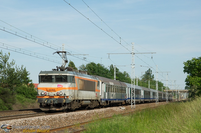 100525_DSC_1936_SNCF_-_BB_22364_-_Quincieux.jpg