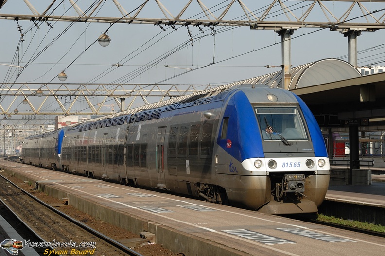110210_DSC_3168_SNCF_-_B_81565_-_Lyon_Part_Dieu.jpg