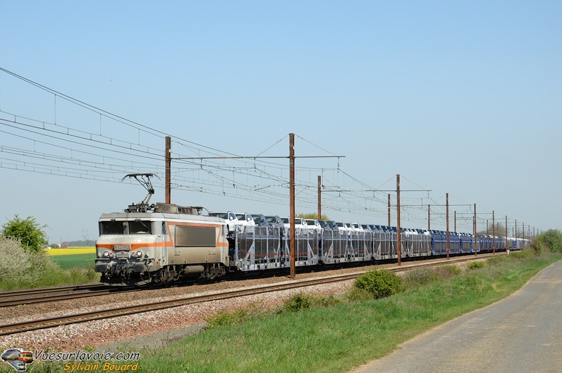 110407_DSC_0400_SNCF_-_BB_7404_-_Gondreville.jpg