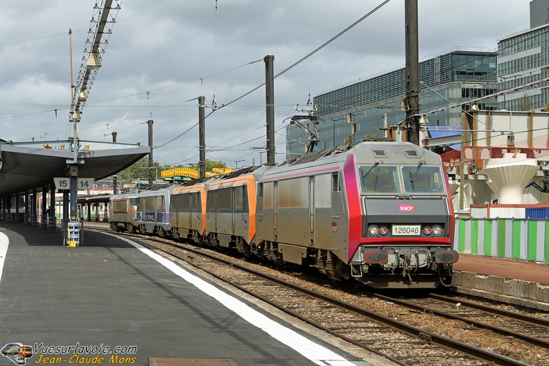 +SNCF_26046_2011-09-06_Paris-Austerlitz_VSLV.jpg