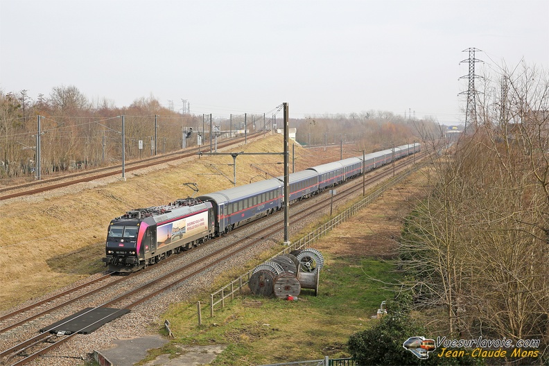 +SNCF-Akiem_185-552_2025-02-19_Vaires-77_VSLV.jpg