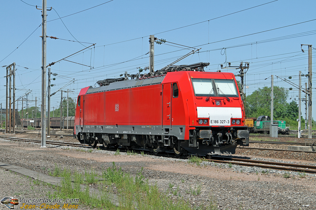 br 186-327 db à lérouville | vue sur la voie